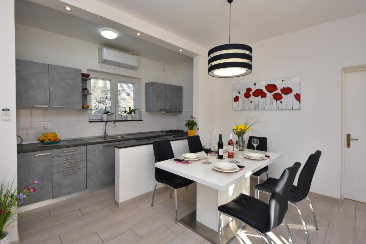 Greenvine Apartment Zadar Eksteriør bilde